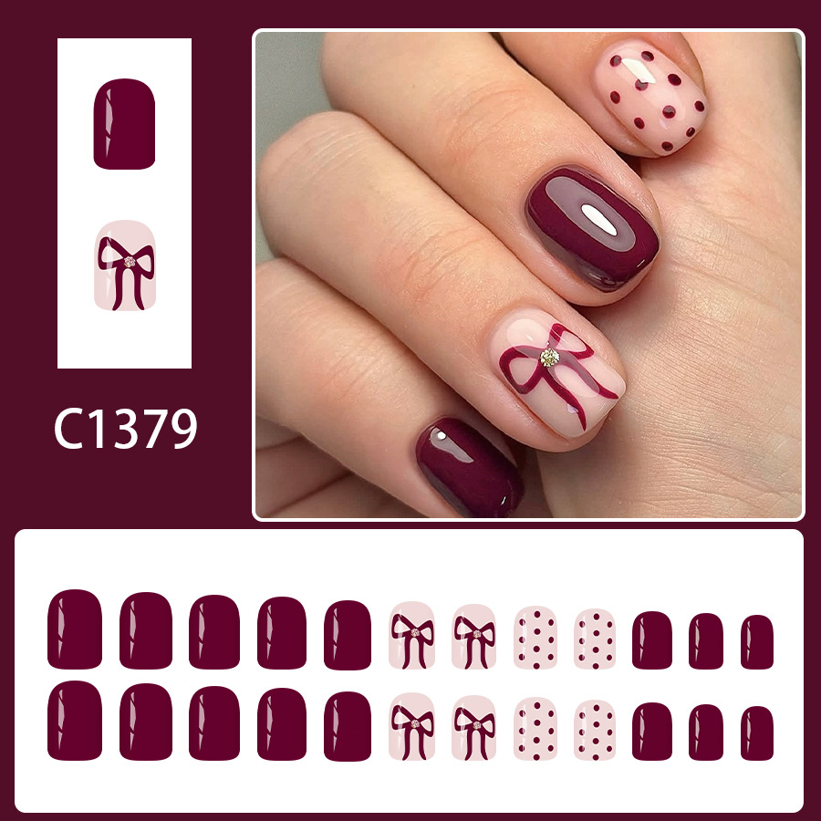 Short Square Press On Nails Gl - Nail Art Aesthetic 评论和价格